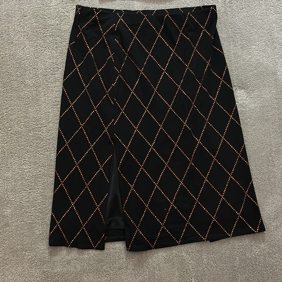 Guess skirt and top set - Picture 2 of 4